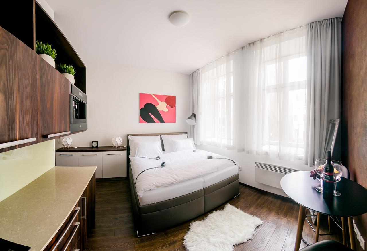 Fifty Shades Of Gray Studio, City Center Hradec Kralove Luaran gambar