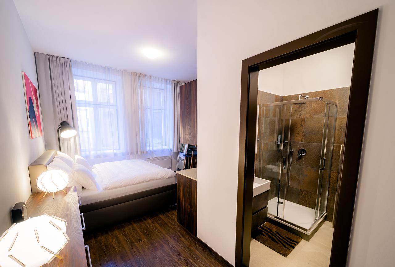 Fifty Shades Of Gray Studio, City Center Hradec Kralove Luaran gambar
