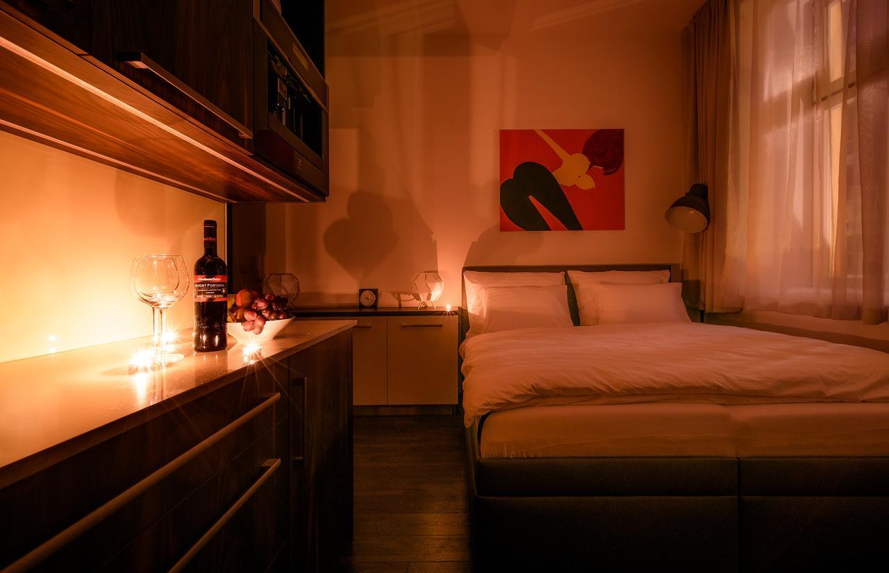 Fifty Shades Of Gray Studio, City Center Hradec Kralove Luaran gambar